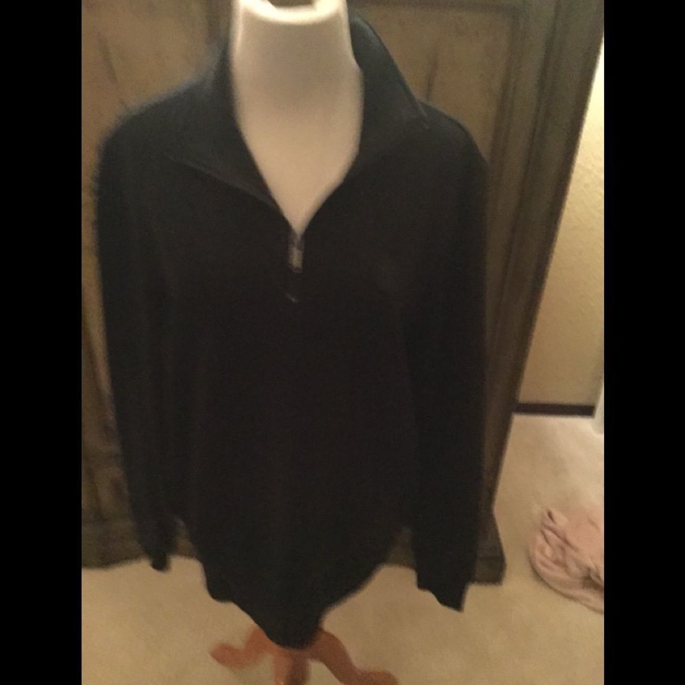 💙💙 Men’s  or Women’s Michael Kors Pull Over…worn only a few times.